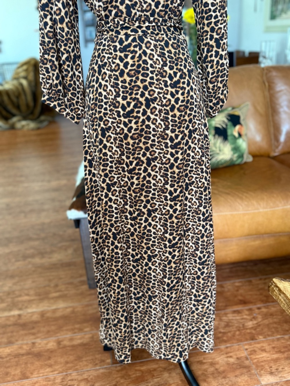 Leopard 🐆 Heart Of Haute Leopard Print Wrap Maxi Dress - Picture 10 of 16